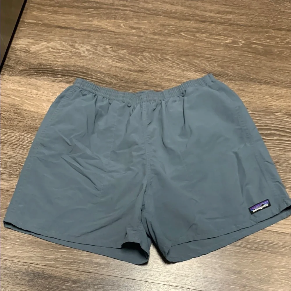 Patagonia Shorts - Picture 1 of 8
